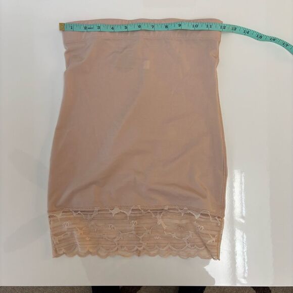 Spanx Red Hot Luxe & Lean Half Slip Nude Size Small - Picture 7 of 7